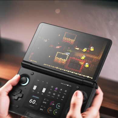 Ayn Thor je gaming konzola s dva ekrana koja podsjeća na Nintendo DS